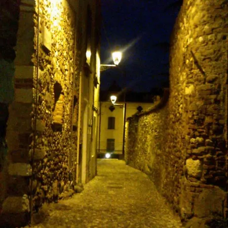 Sunrise In The Castle *