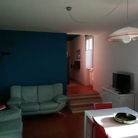 Sunrise In The Castle Apartment